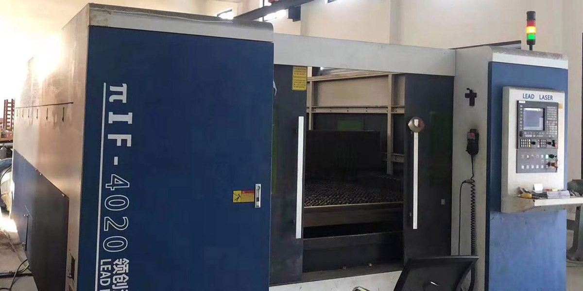 12,000W fiber laser cutting machine at Conwhole factory for precision sheet metal cutting