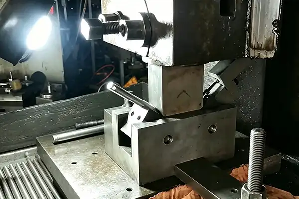 CNC precision machining of anodized aluminum outdoor gear connectors and hardware at Conwhole