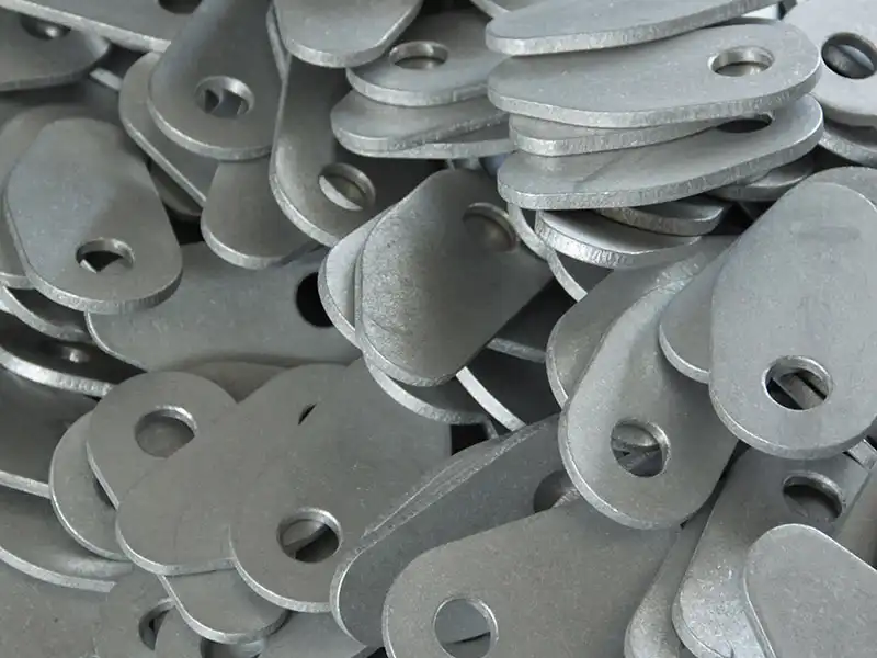 Batch of aluminum clevis plates for link arm assembly